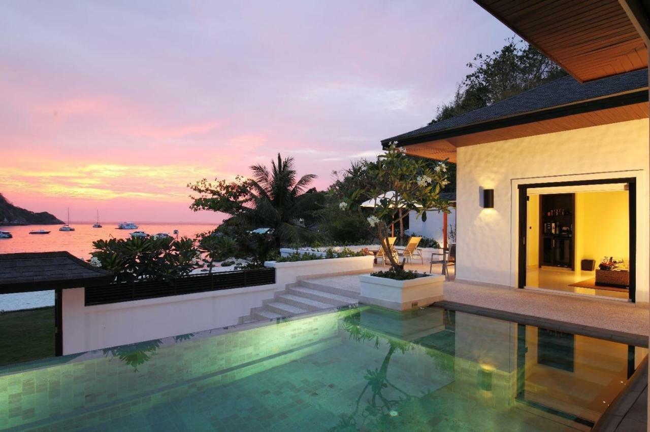 Grand Pool Suite Beachfront
