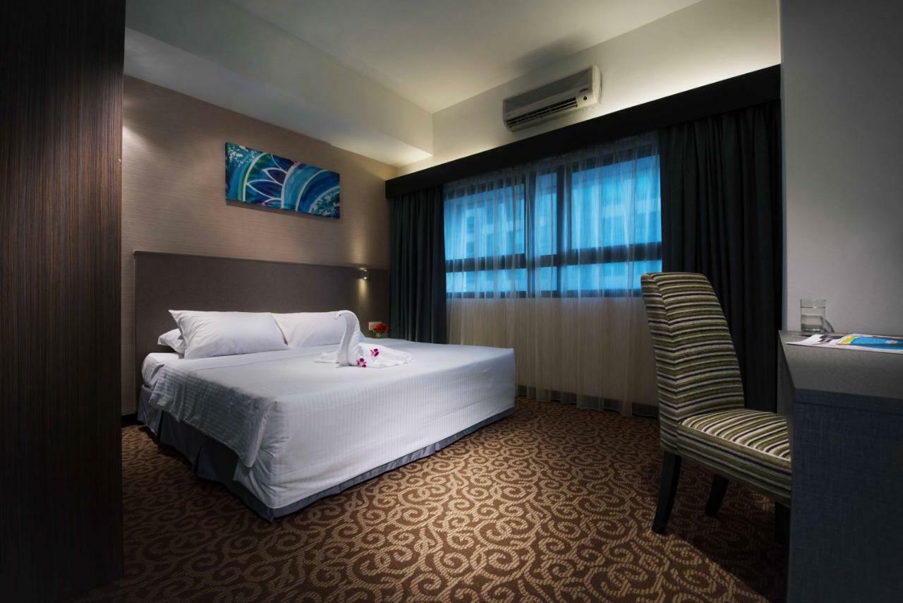 Three-Bedroom Apartment - Prince Suite