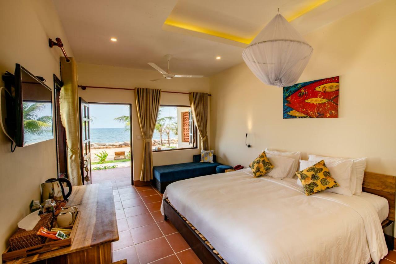 Studio with Sea View