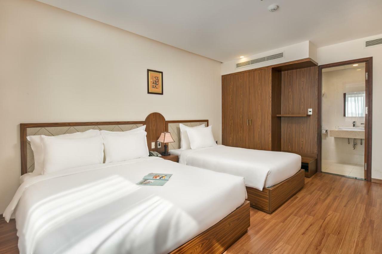 Deluxe Triple Room with Sea View