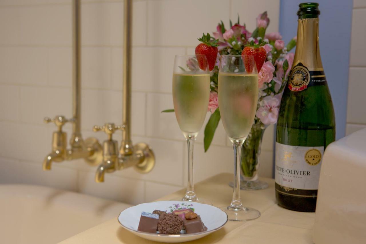 Standard Queen Suite