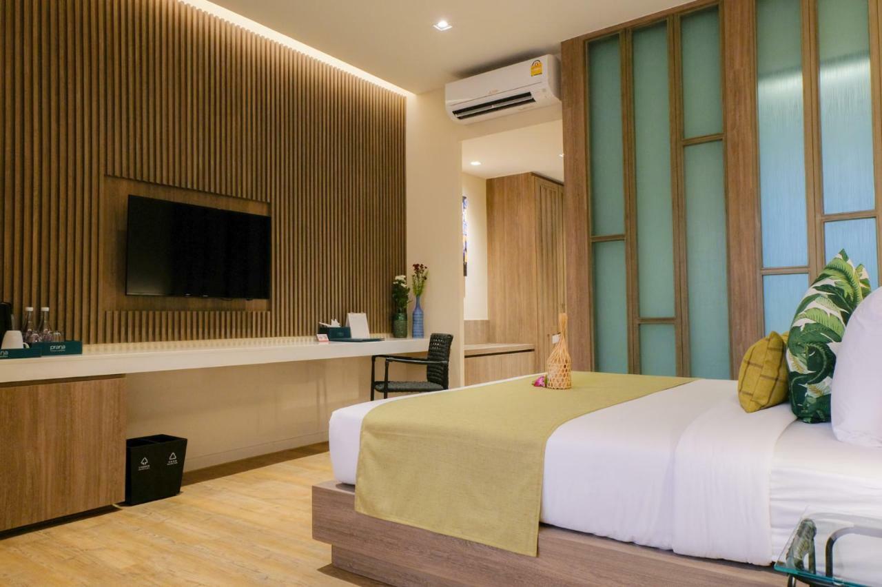 Adjoining King rooms with plunge pool