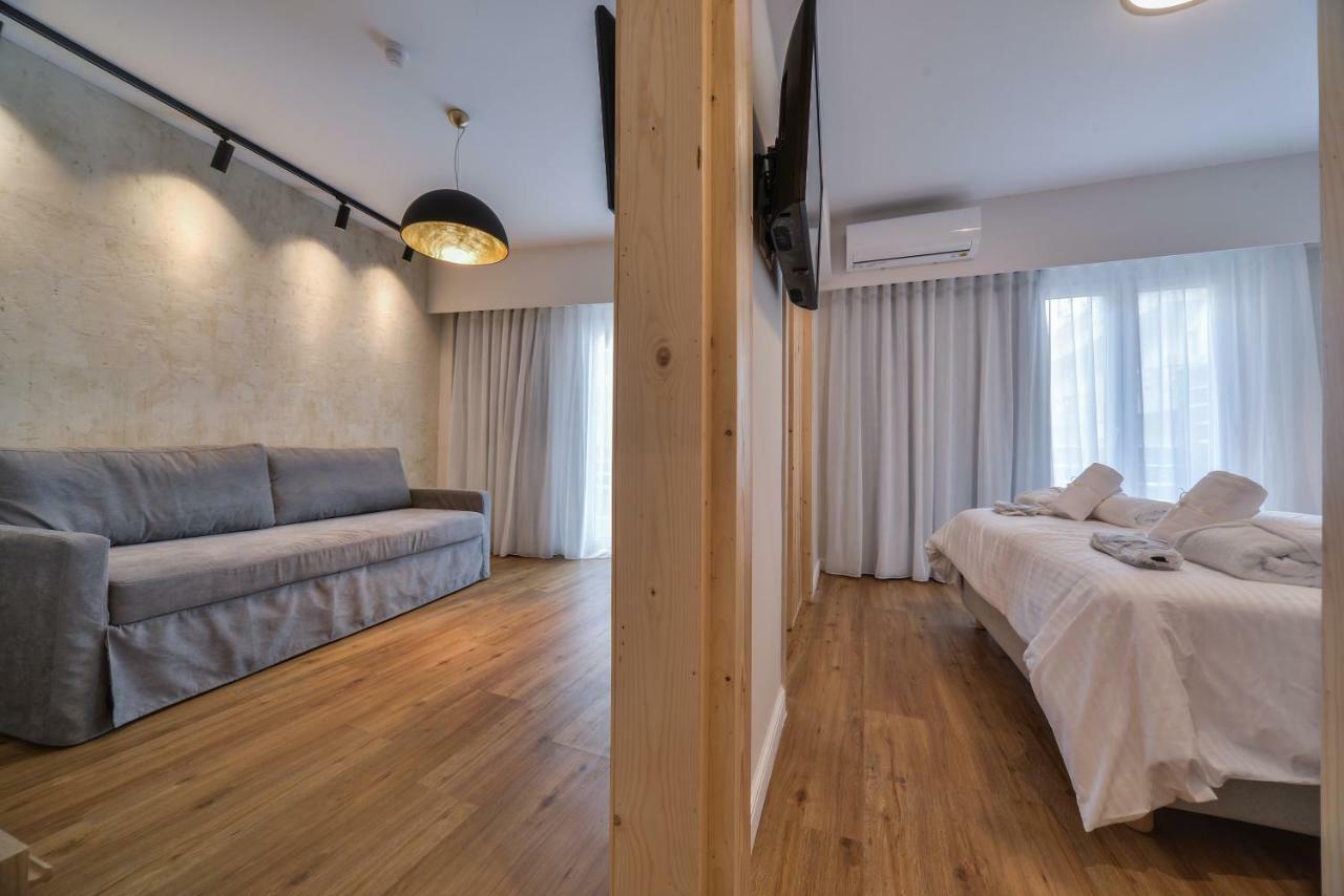 Connecting Family Room