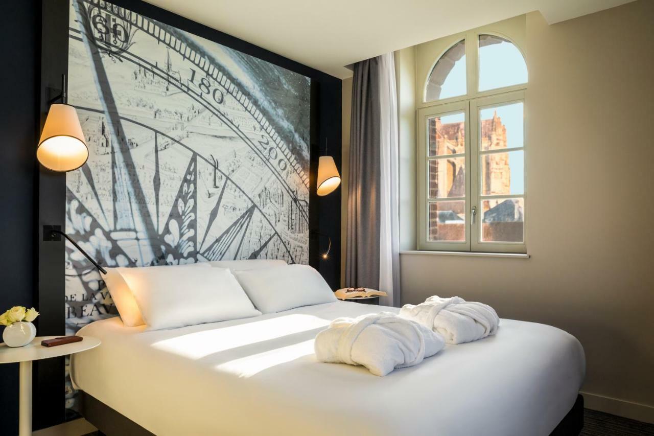 Chambre Privilège avec Lit Double 160 x 200 - Vue sur Cathédrale