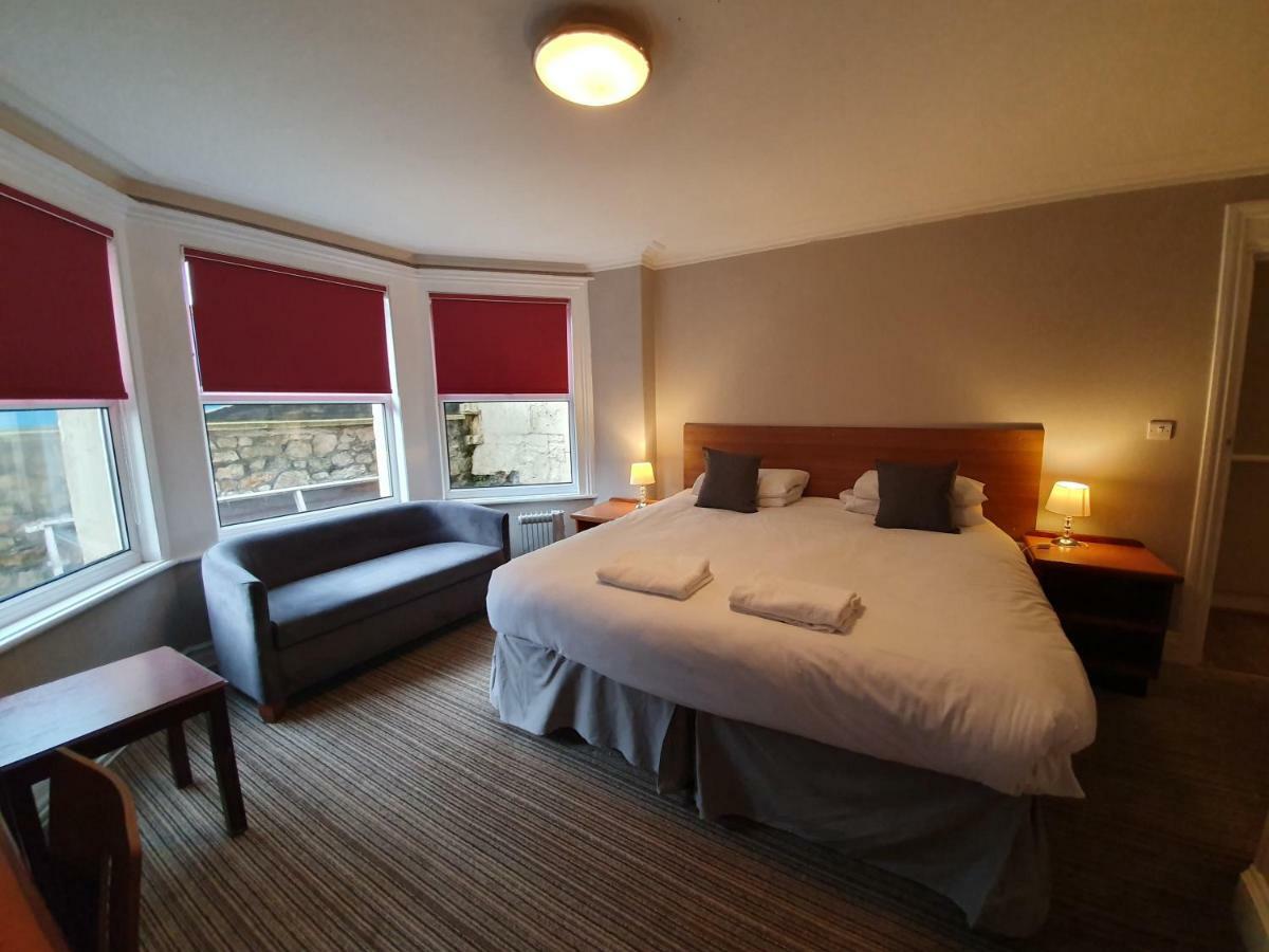 Double Room Lower Ground