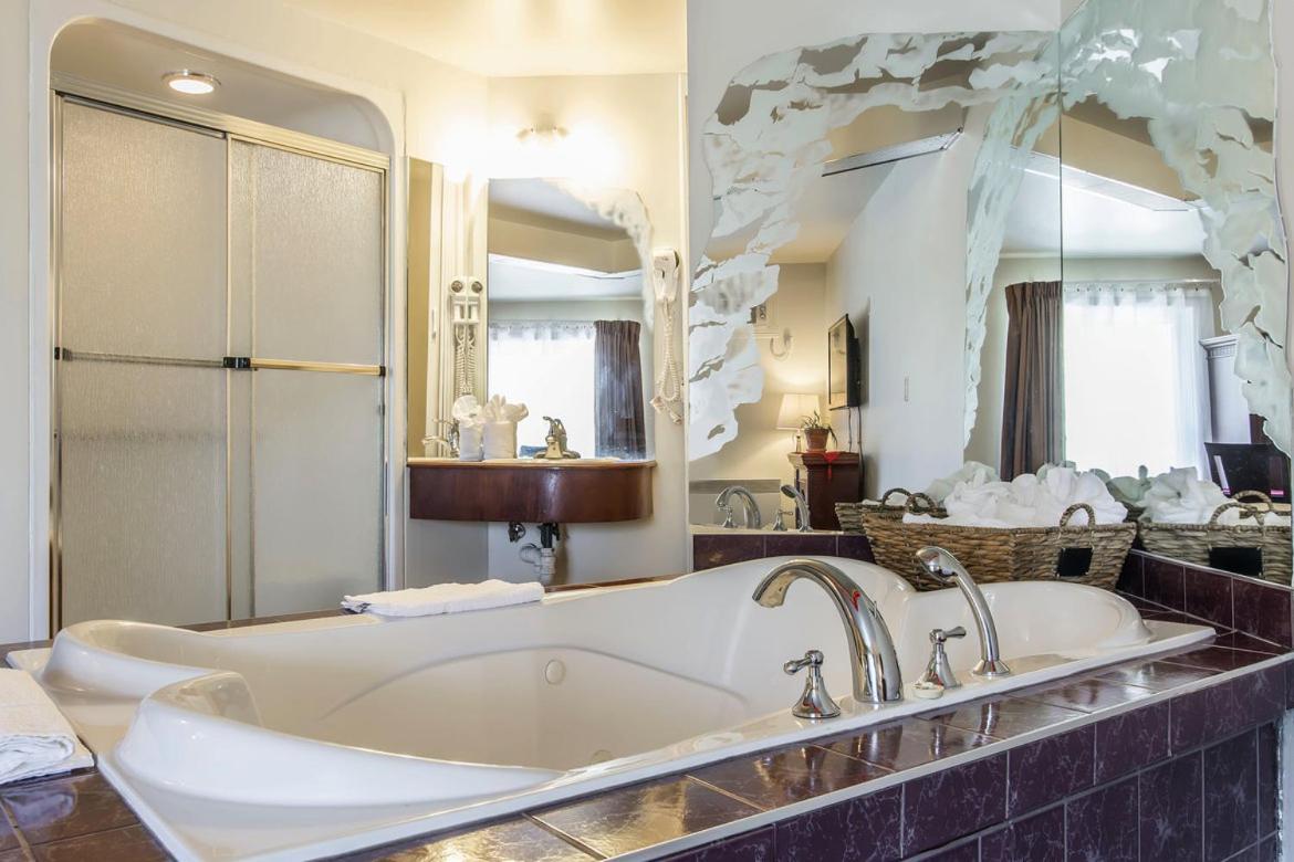 Queen Suite