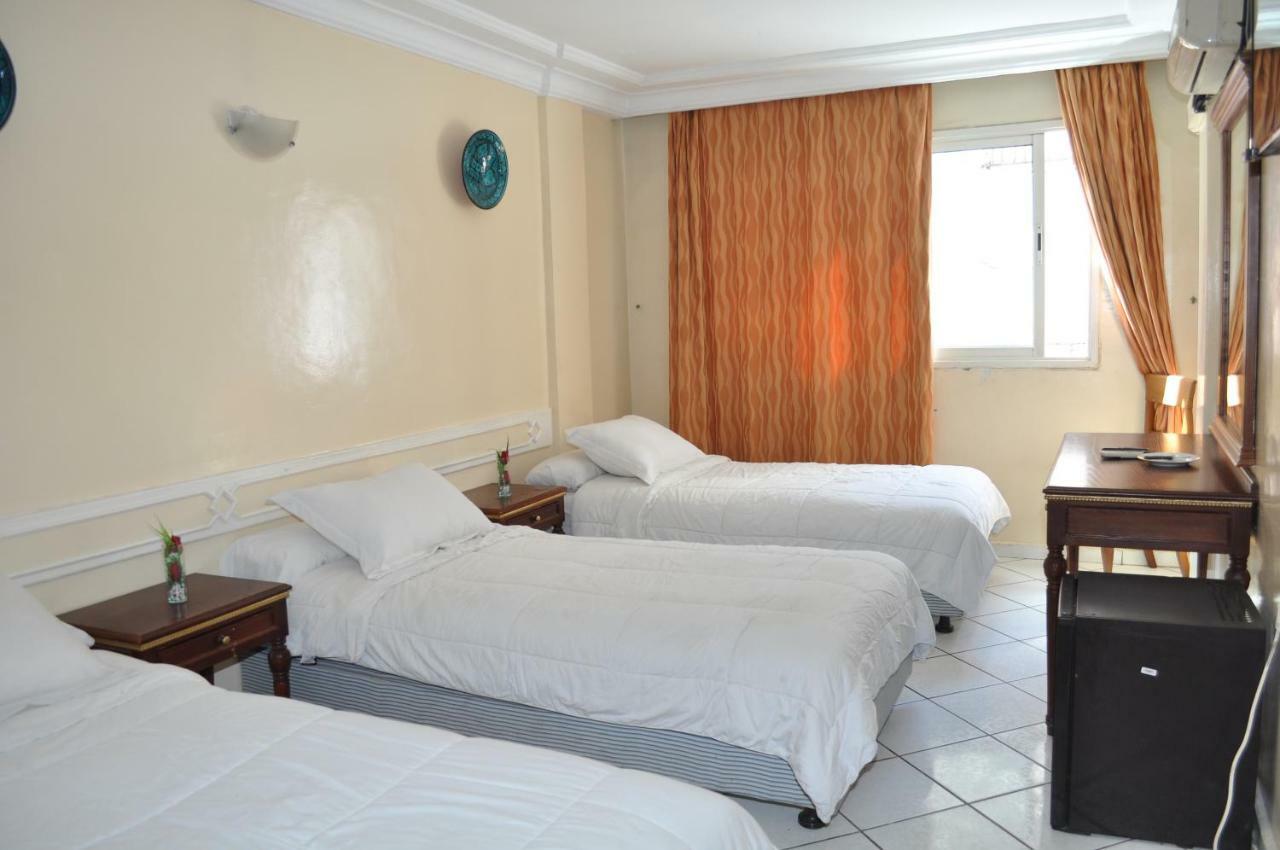 Triple Room with City View