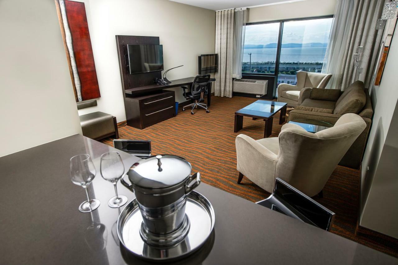 Junior Suite with River View - Non smoking