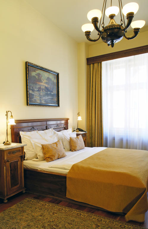 Standard Double Room with One Way Shuttle Service,1433860006:JPEG
