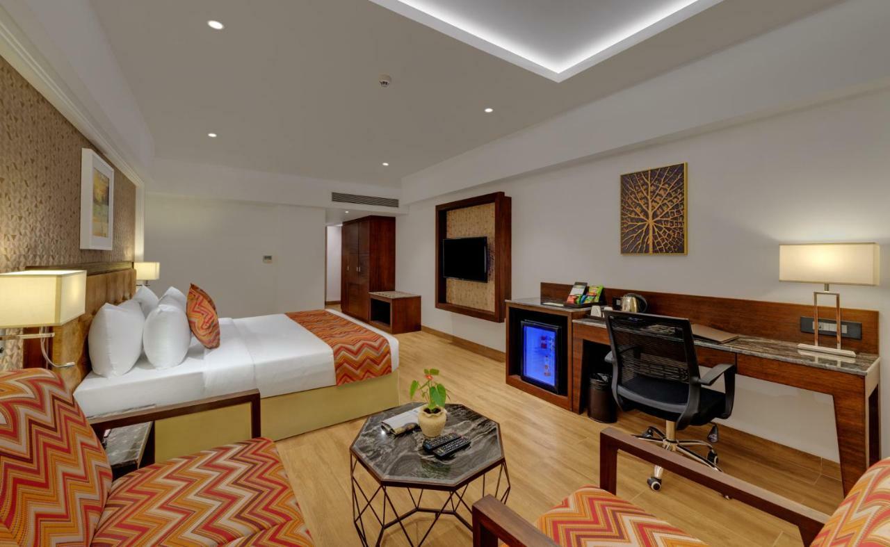 Fern Club Room