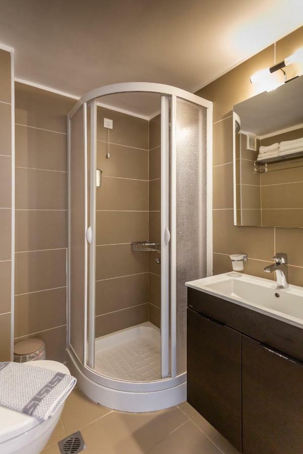 Deluxe Triple Room with Sea View