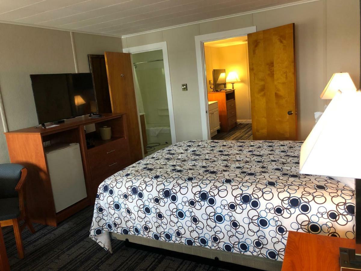 Two-Bedroom Suite