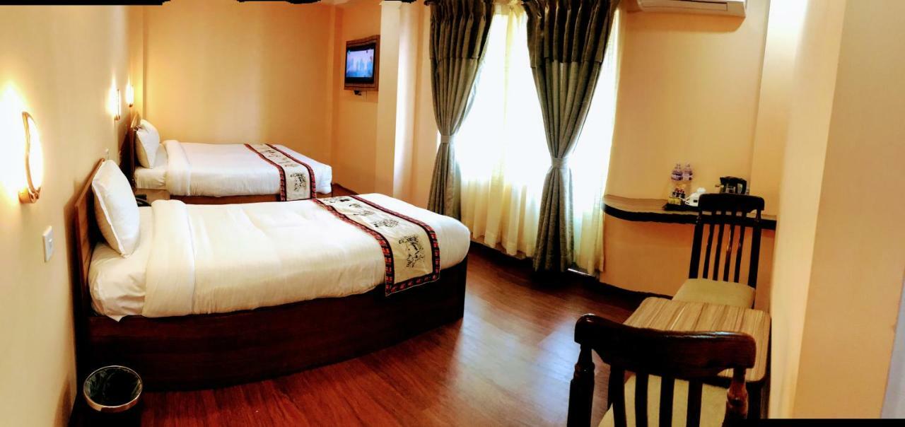 Superior Deluxe Double or Twin Room,790876962:JPEG