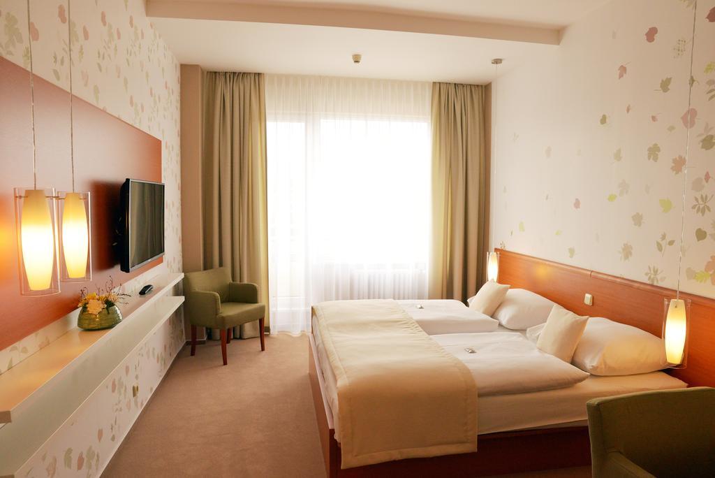 Premium Doppel- oder Zweibettzimmer mit Zugang zum öffentlichen Relaxcenter