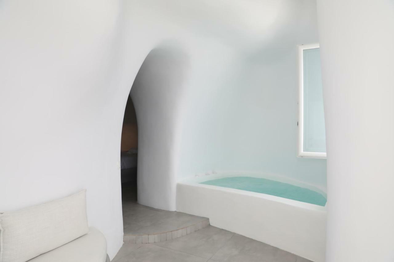 Suite Troglodyte avec Bain à Remous - Vue sur Caldeira