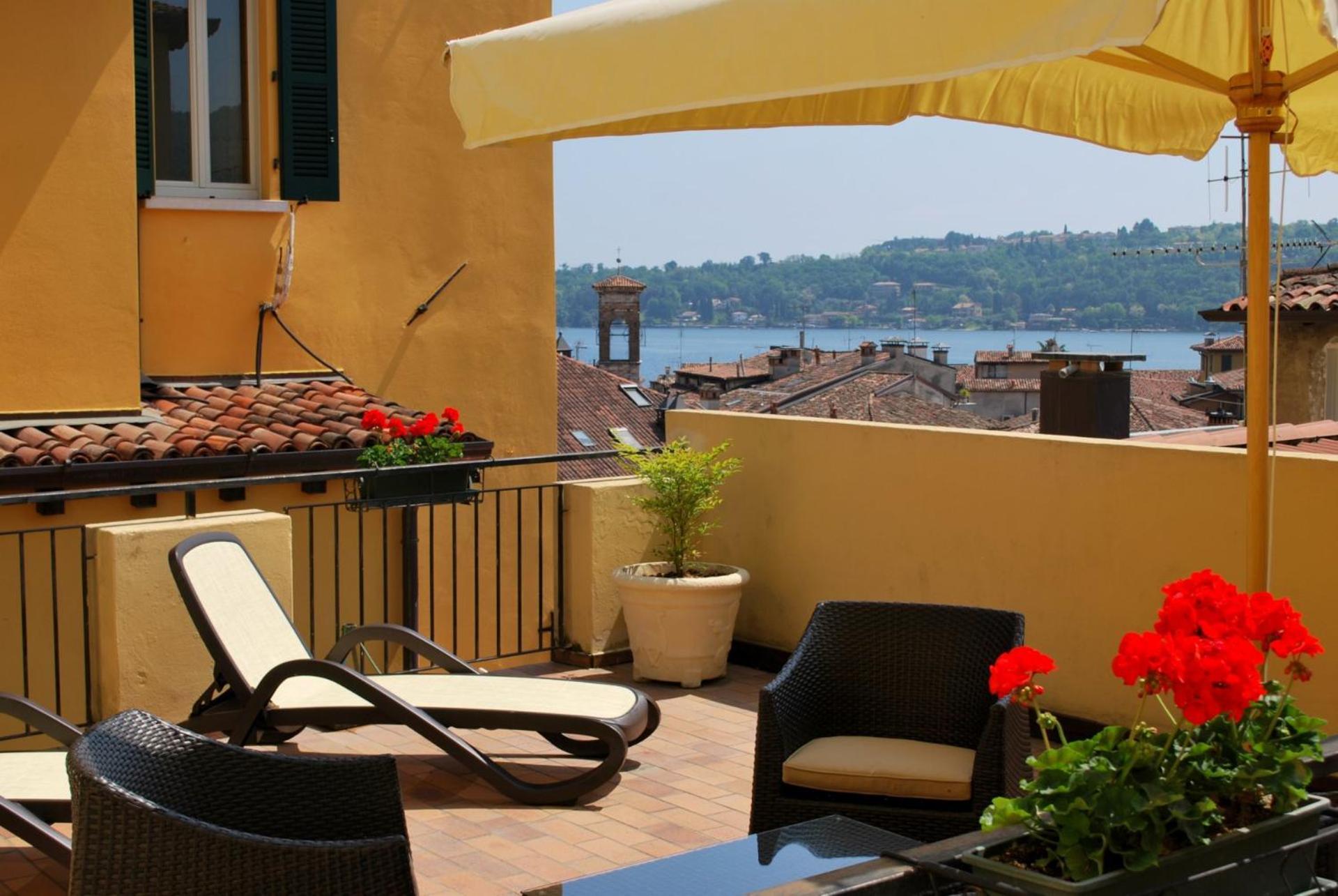 Superior Double Room with Lake View