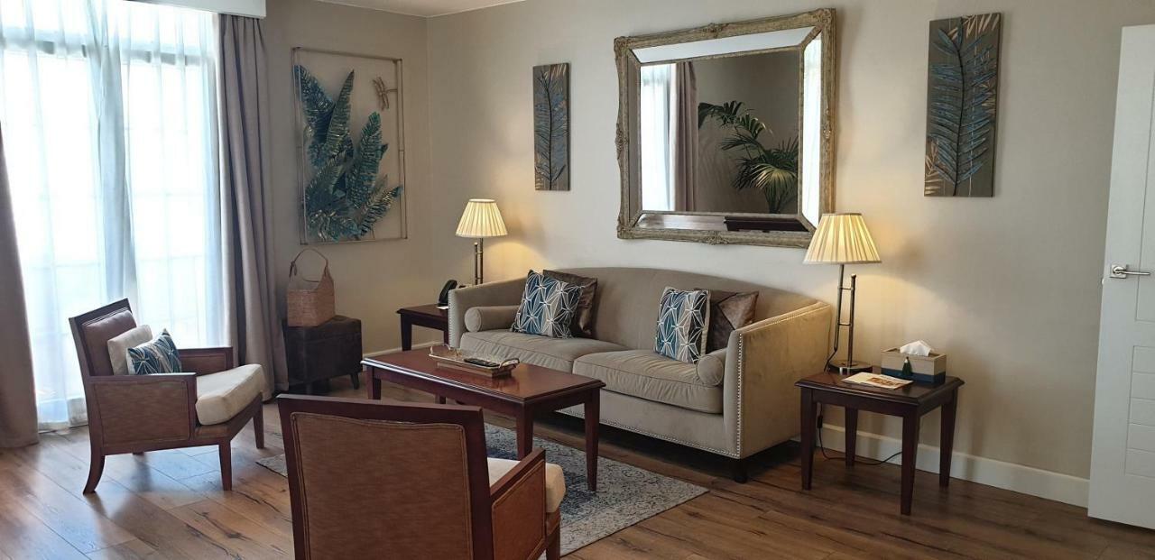 Suite met Balkon en Uitzicht op Zee
