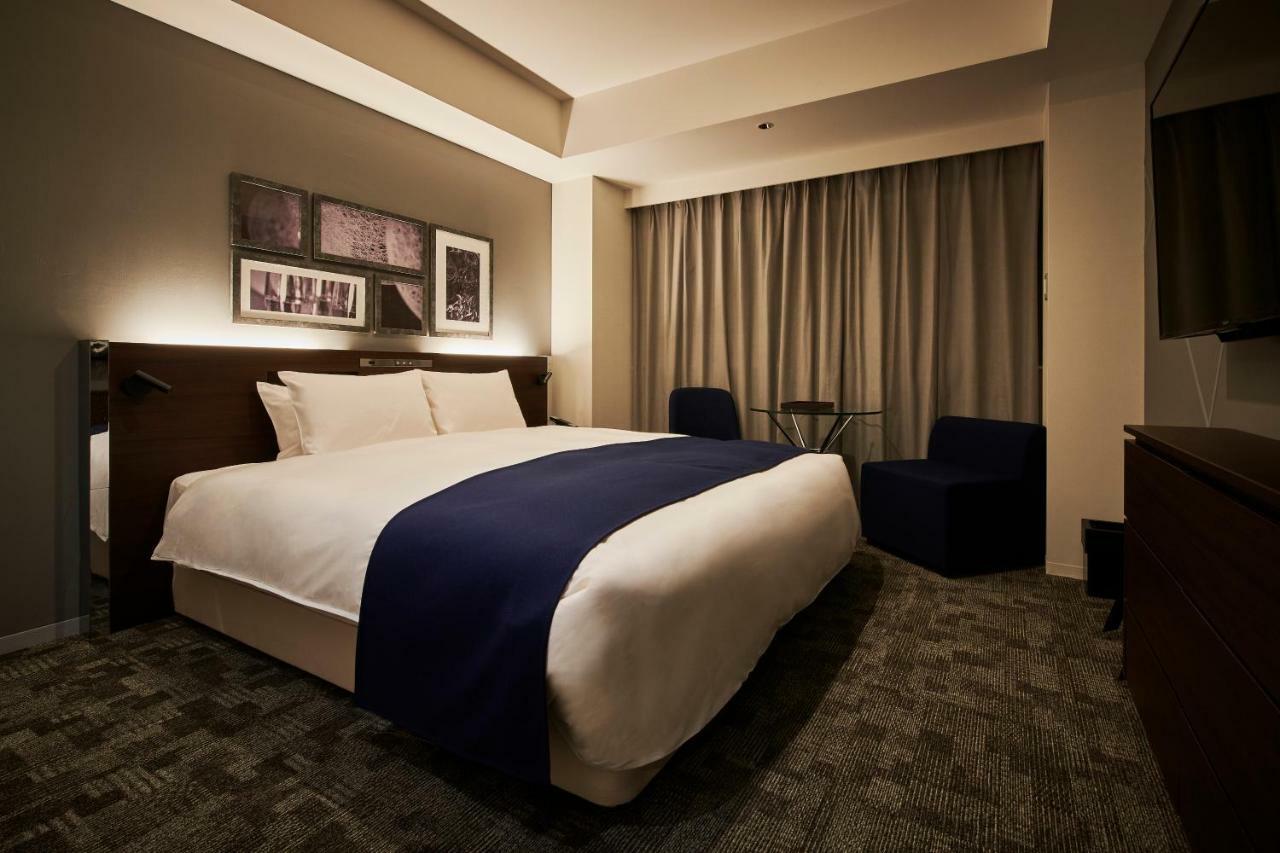 CROSS FLOOR Double Room Lounge Access