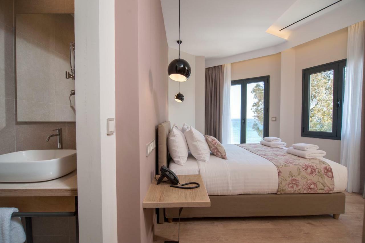 Double or Twin Room with Sea View