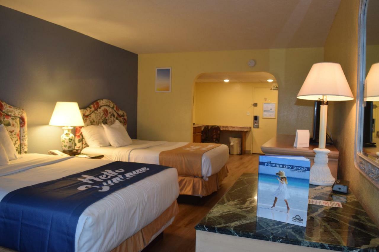 Queen Studio Two Queen Beds Beach View Non-Smoking,130560092:JPEG