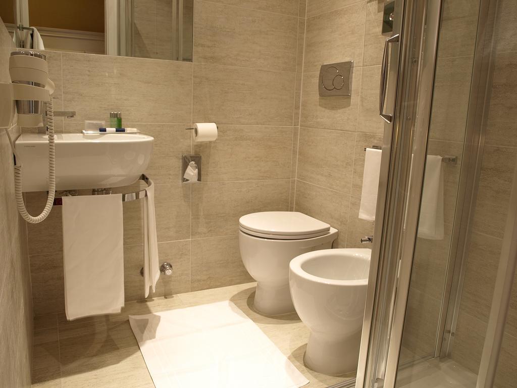 Quarto Comfort com Cama de Casal ou 2 de Solteiro
