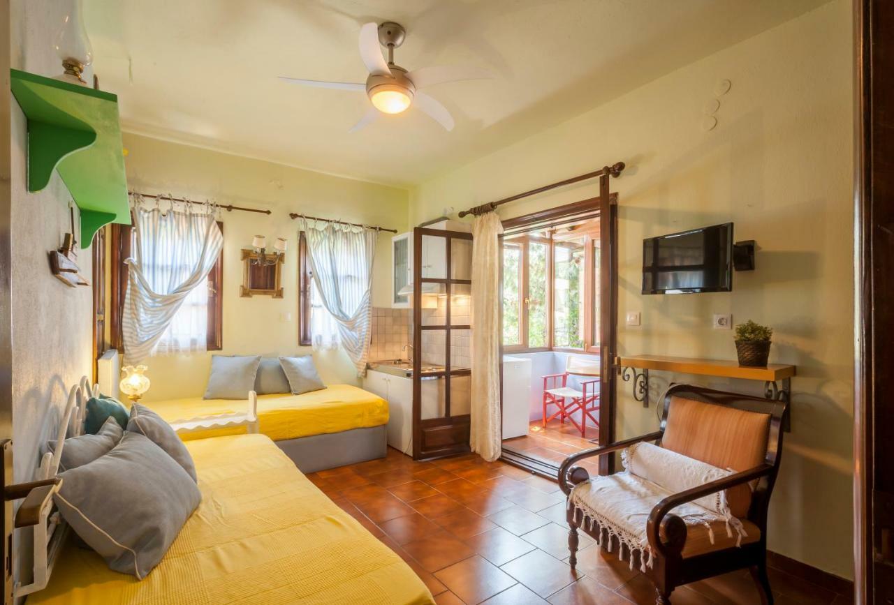 Suite with Garden View