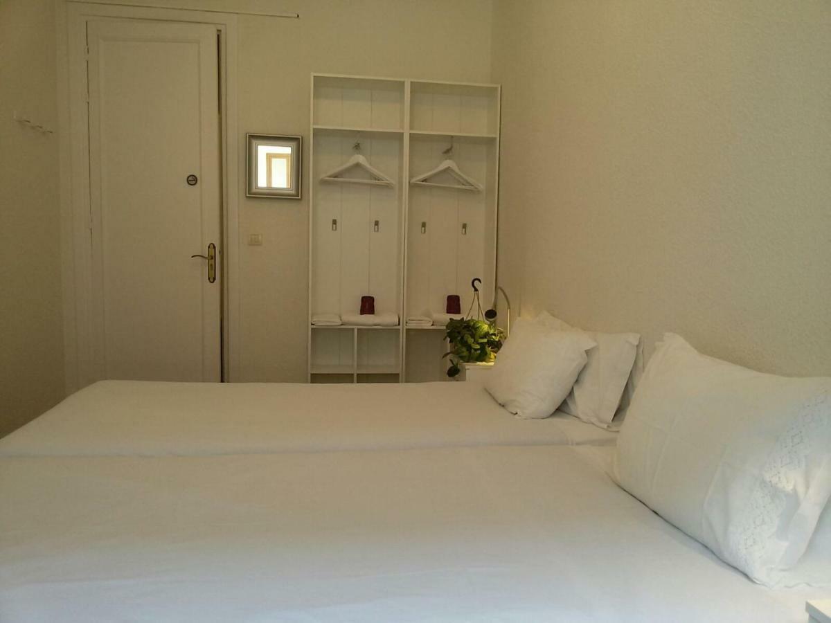 Single Room Private Bathroom