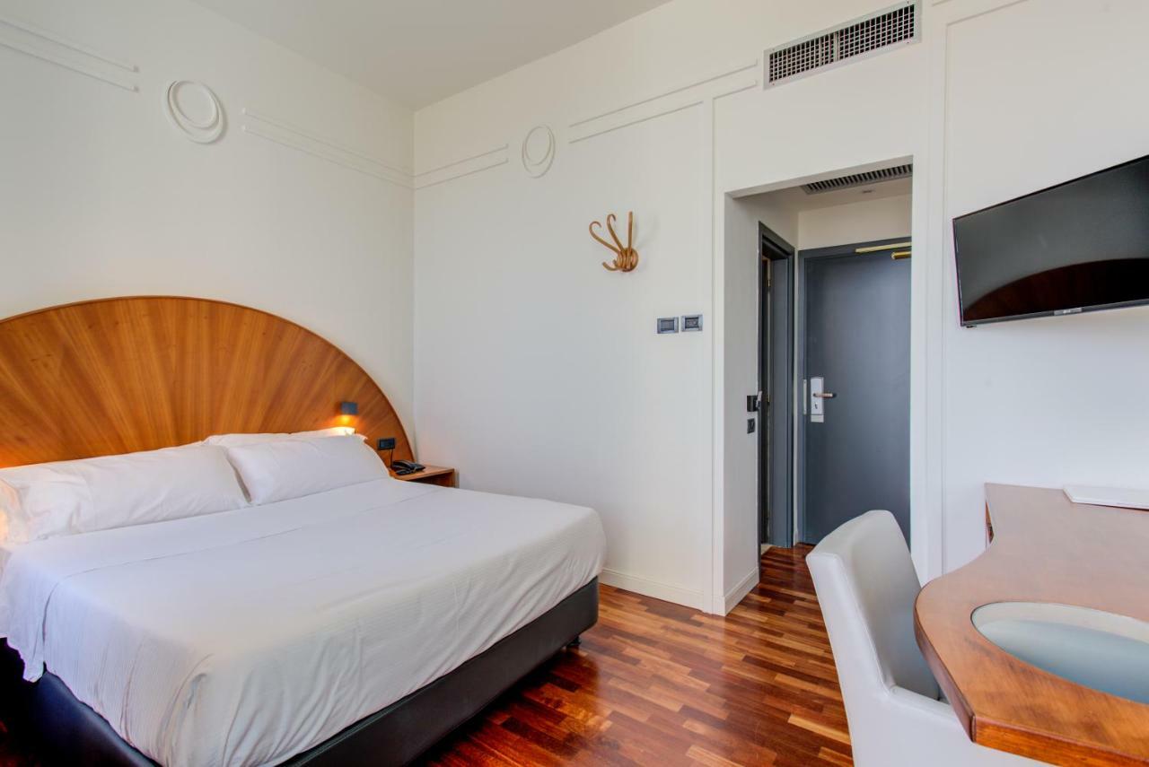 Standard Double or Twin Room with Balcony