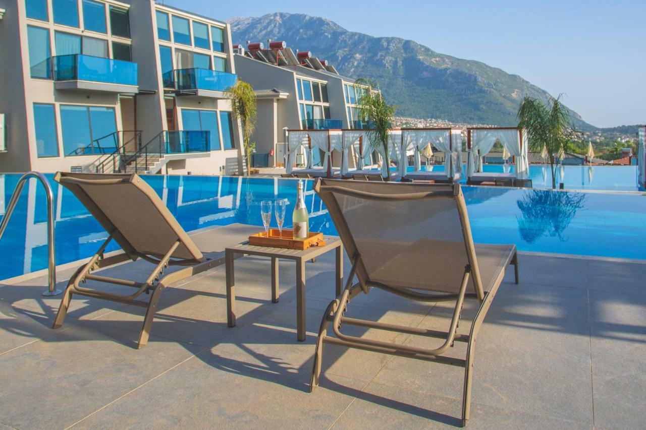 Suite with Pool View