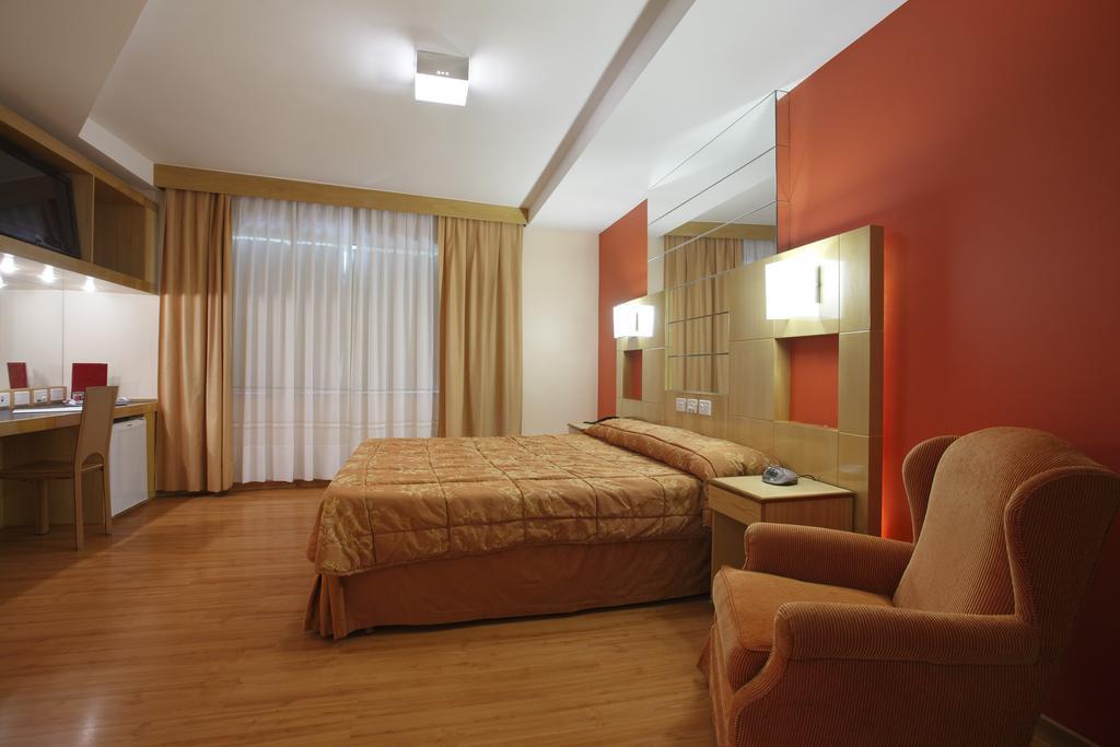 Suite (4 Adults)