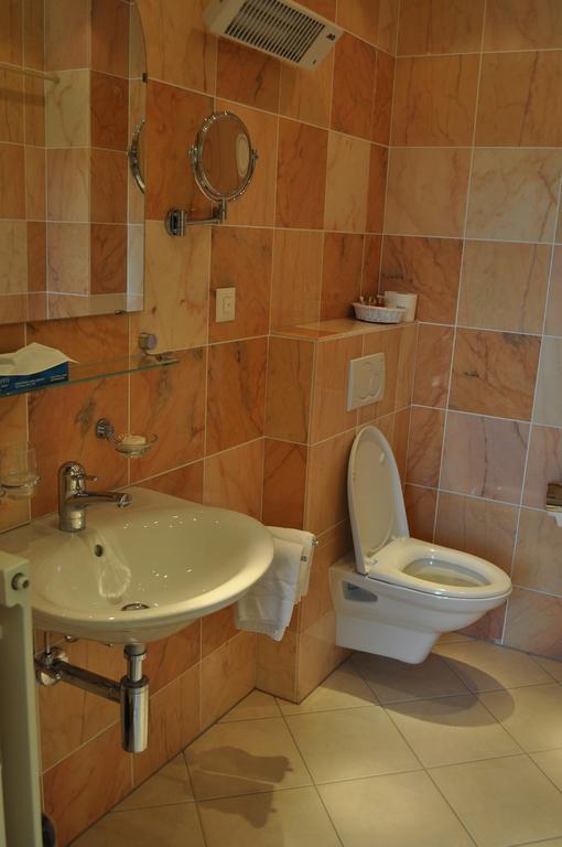 Grand Deluxe Double Room