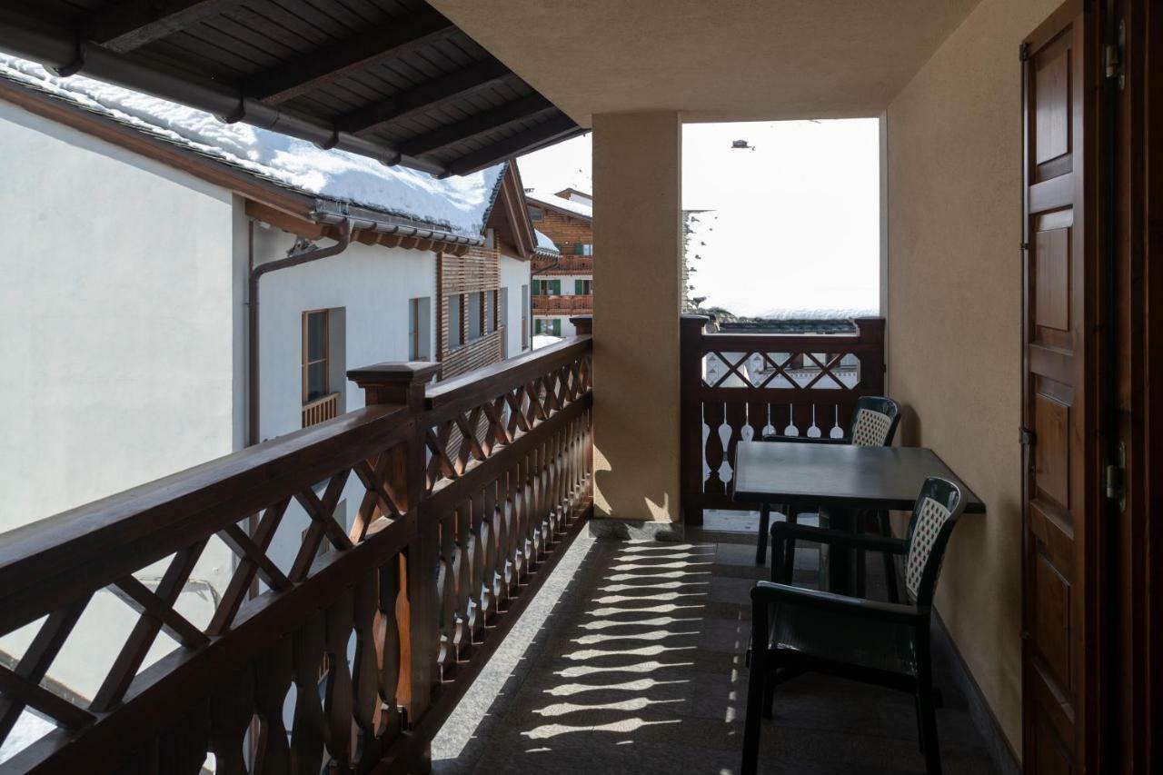 Deluxe Double or Twin Room Balcony