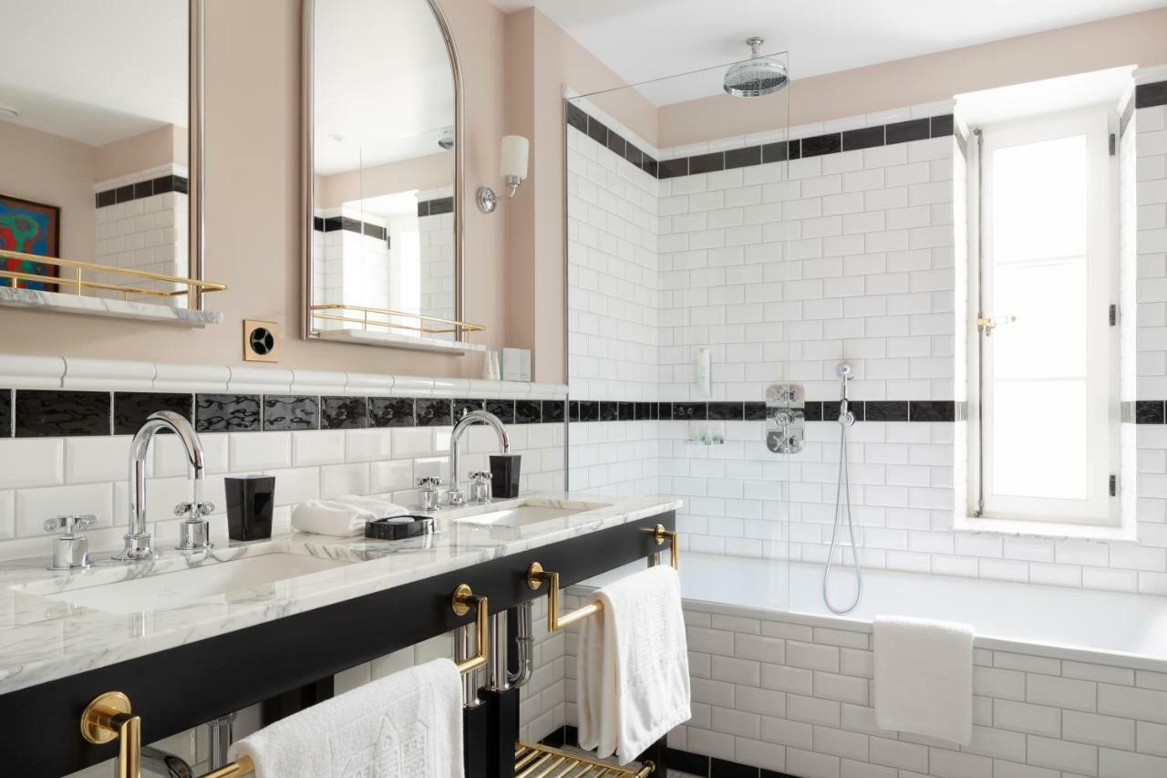 Superior Double Room with bath and balcony