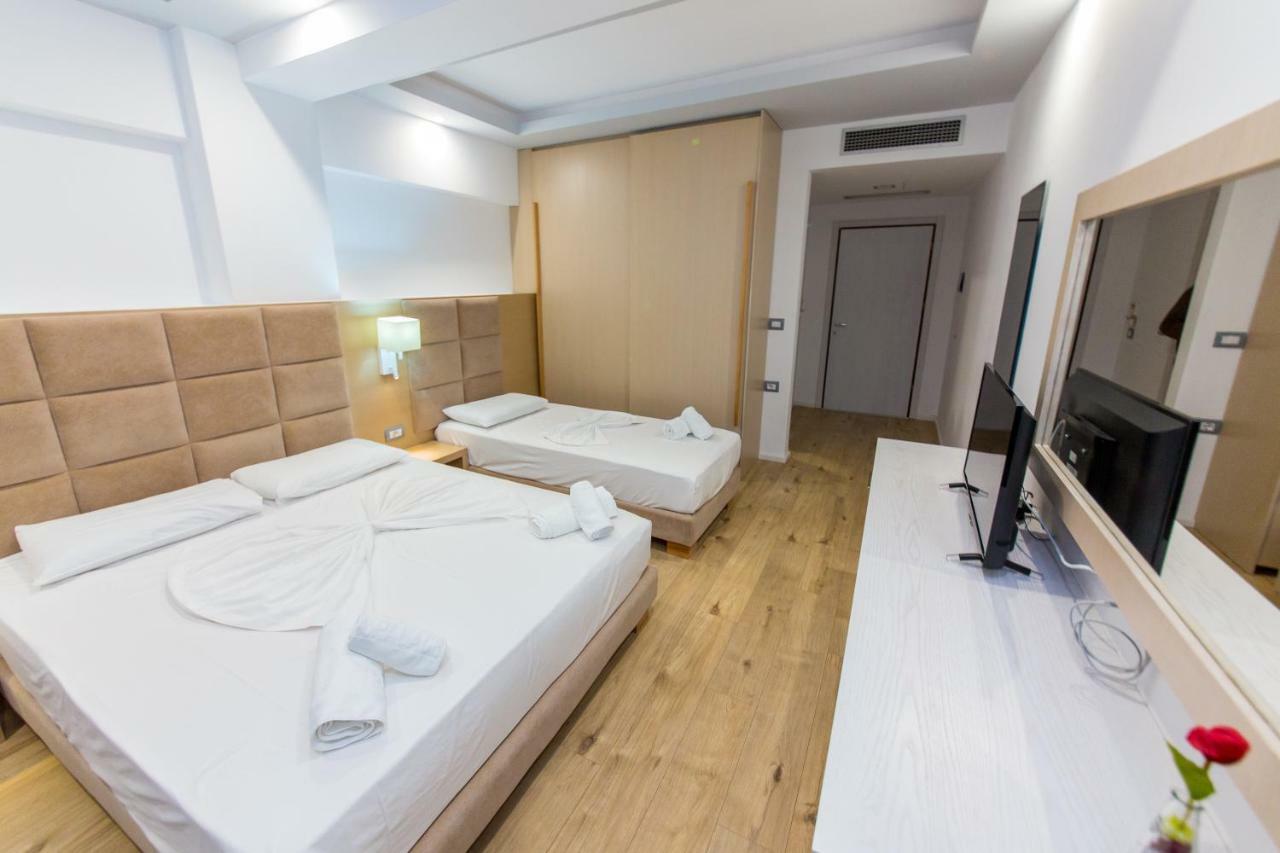 Triple Room Balcony,805233960:JPEG
