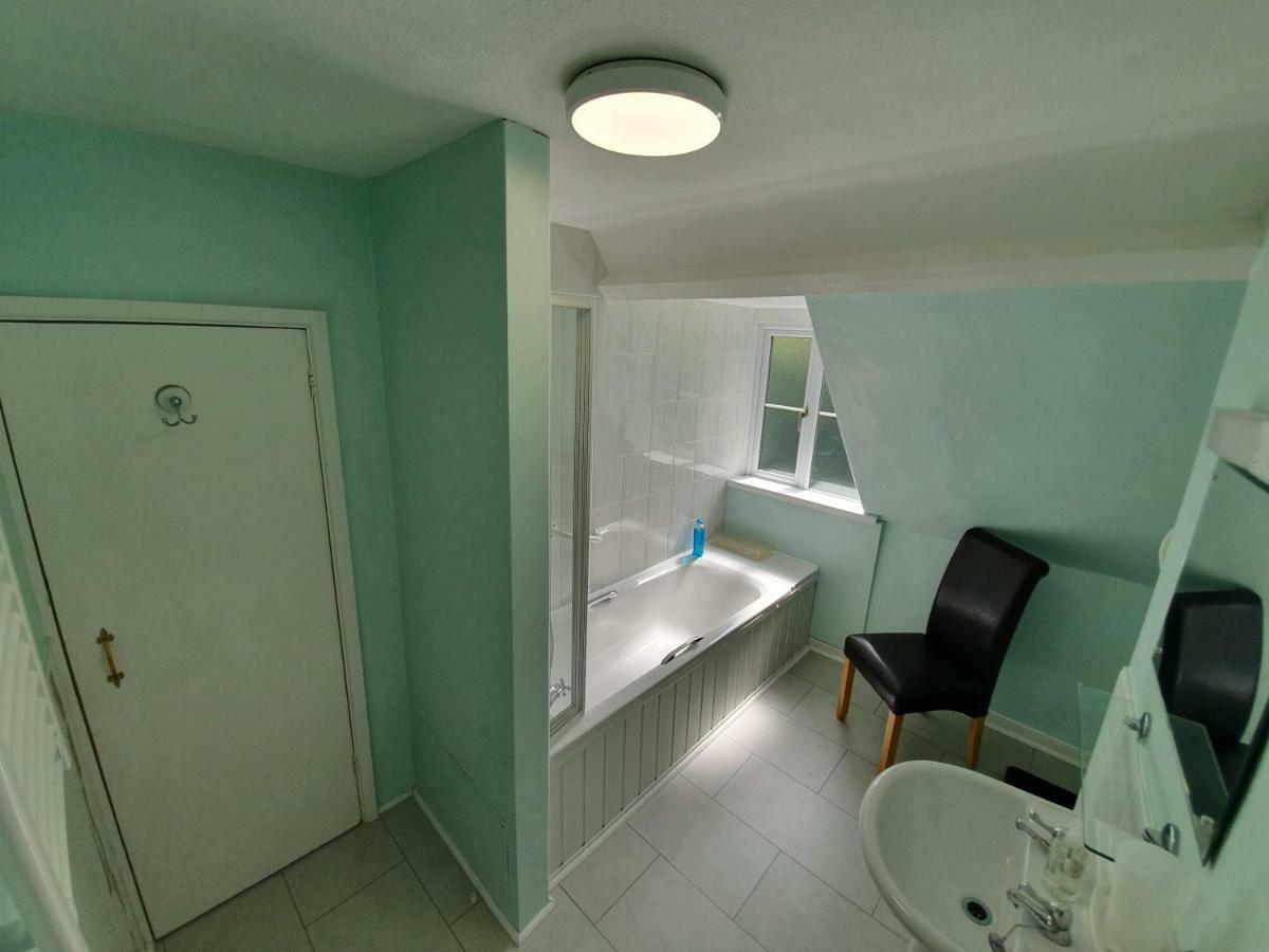 Double or Twin Room with Sea View