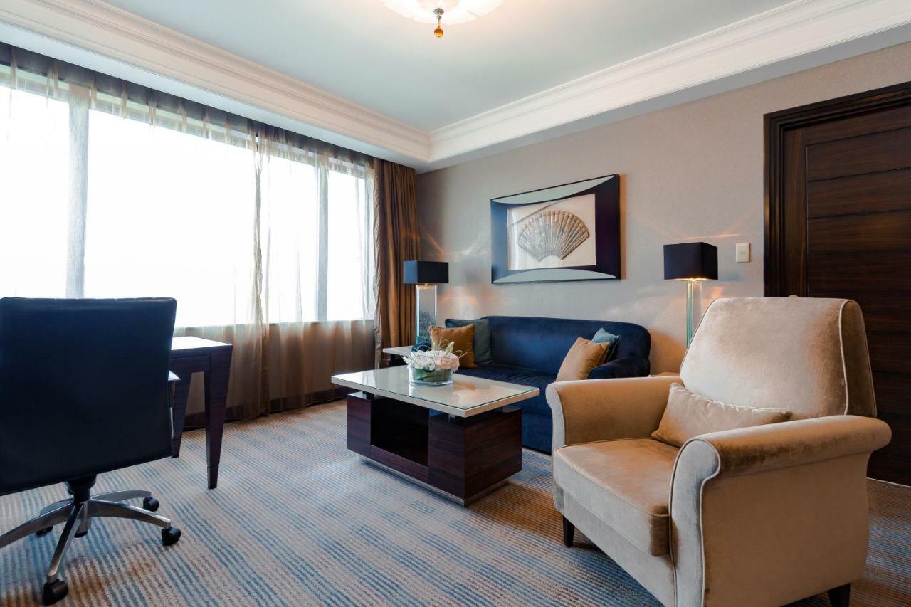 Suite Room