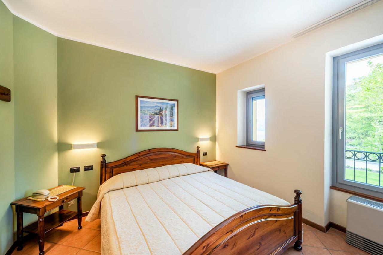 Double Room with Lake View