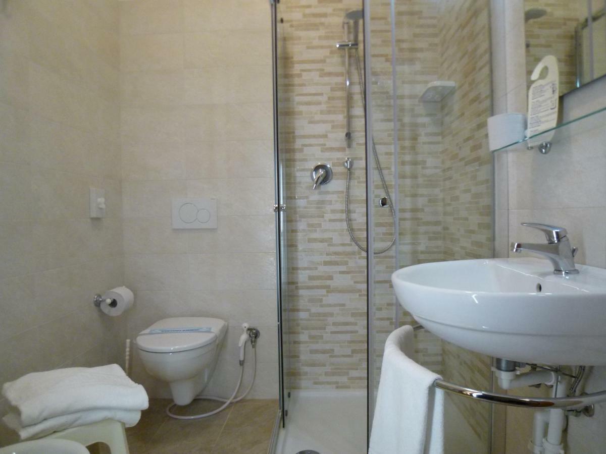 Quadruple Room,1132328943:JPEG