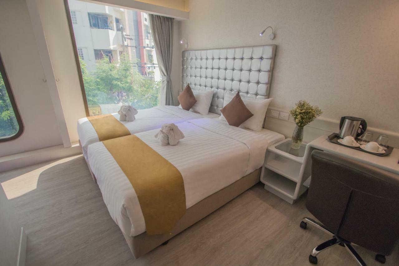 Standard Twin Room,805736136:JPEG