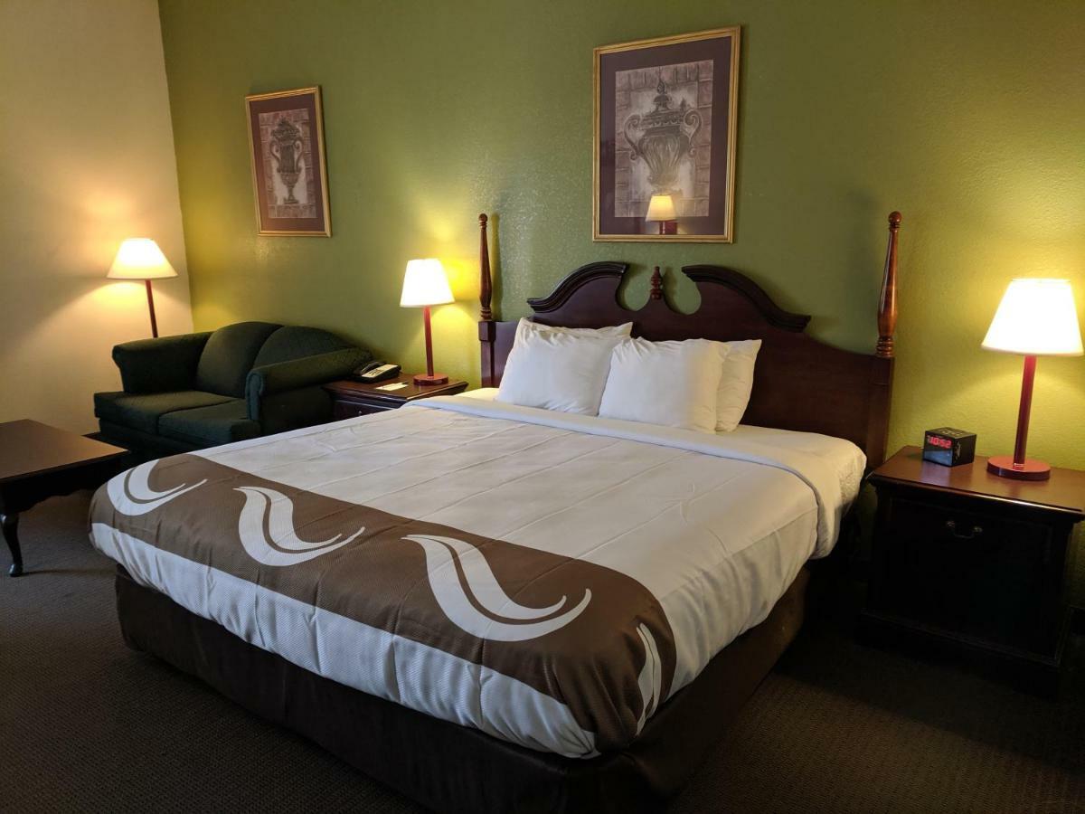 King Suite with Sofa-Bed - Non-Smoking