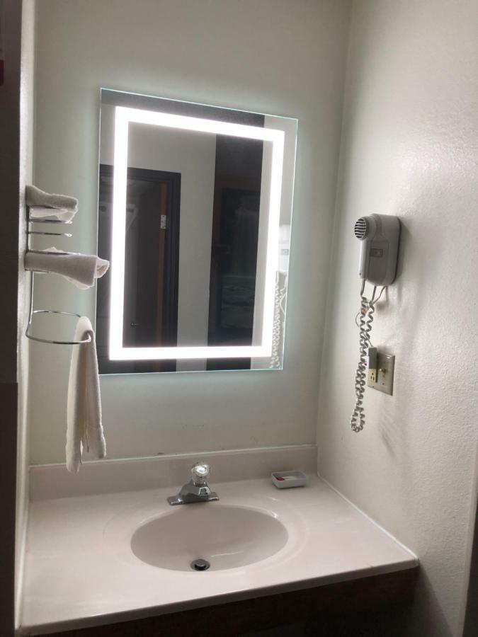 Deluxe Double Room with Two Double Beds - Non-Smoking