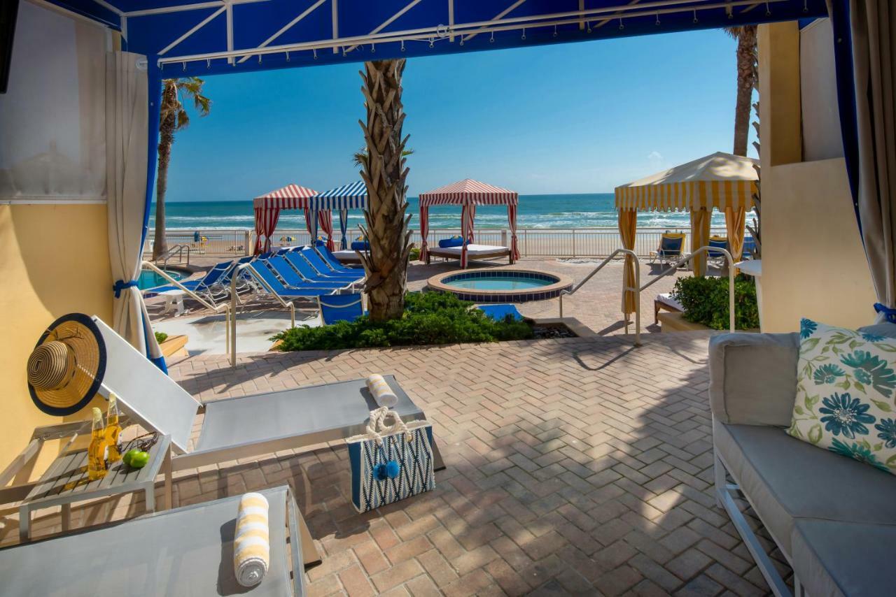 Oceanfront King Cabana Guestroom