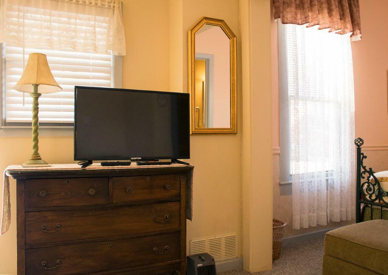 Queen Suite