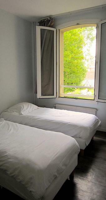 Chambre Quadruple avec Douche