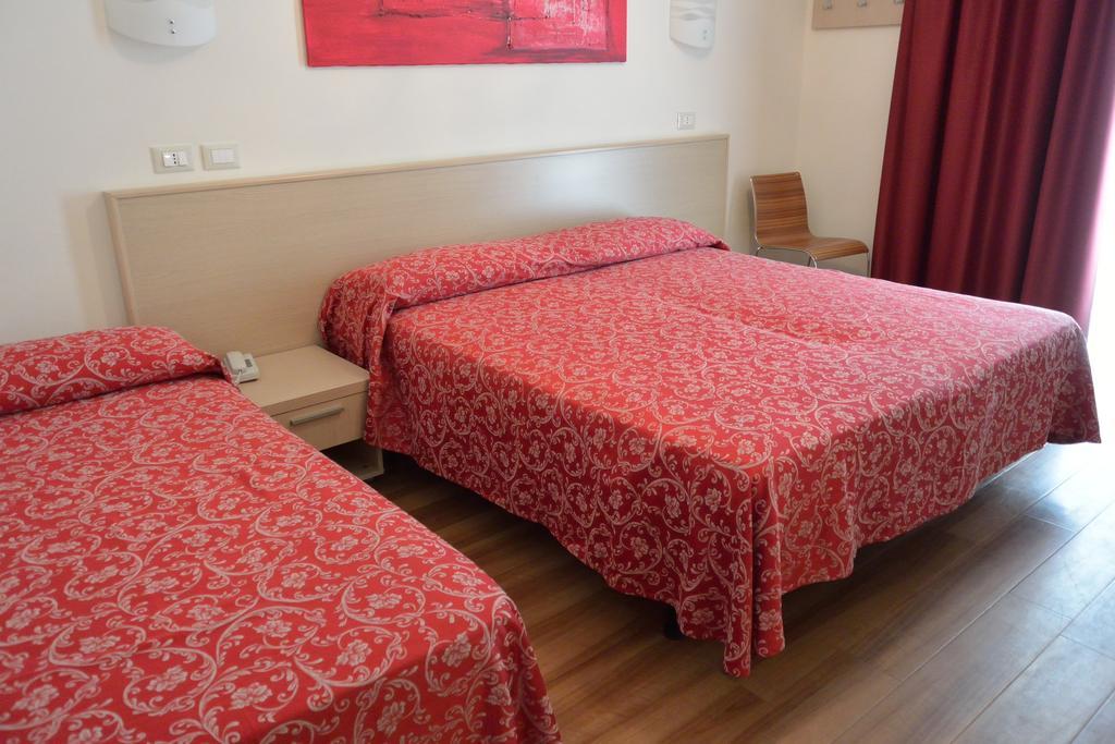 Superior Driepersoonskamer met Balkon