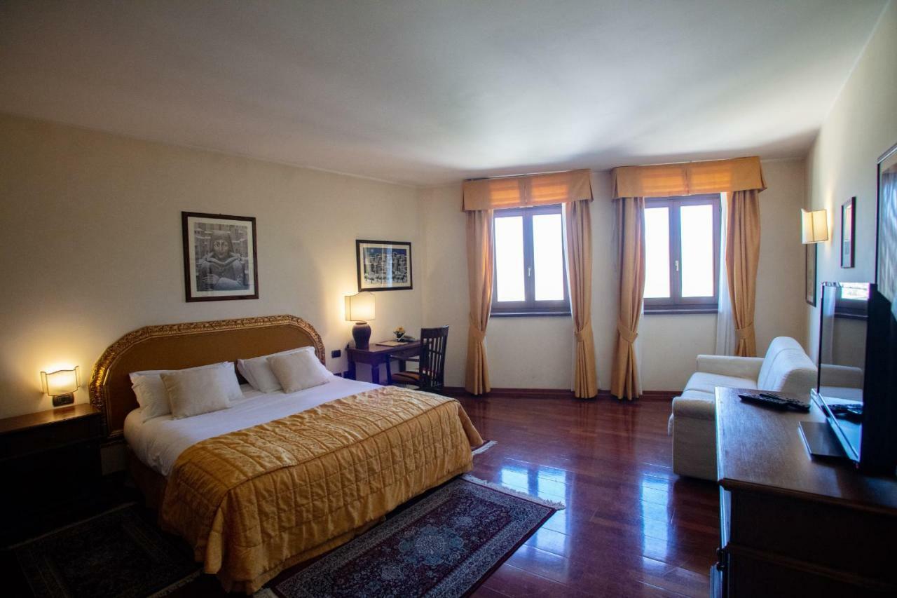 Deluxe Quadruple Room with Bath