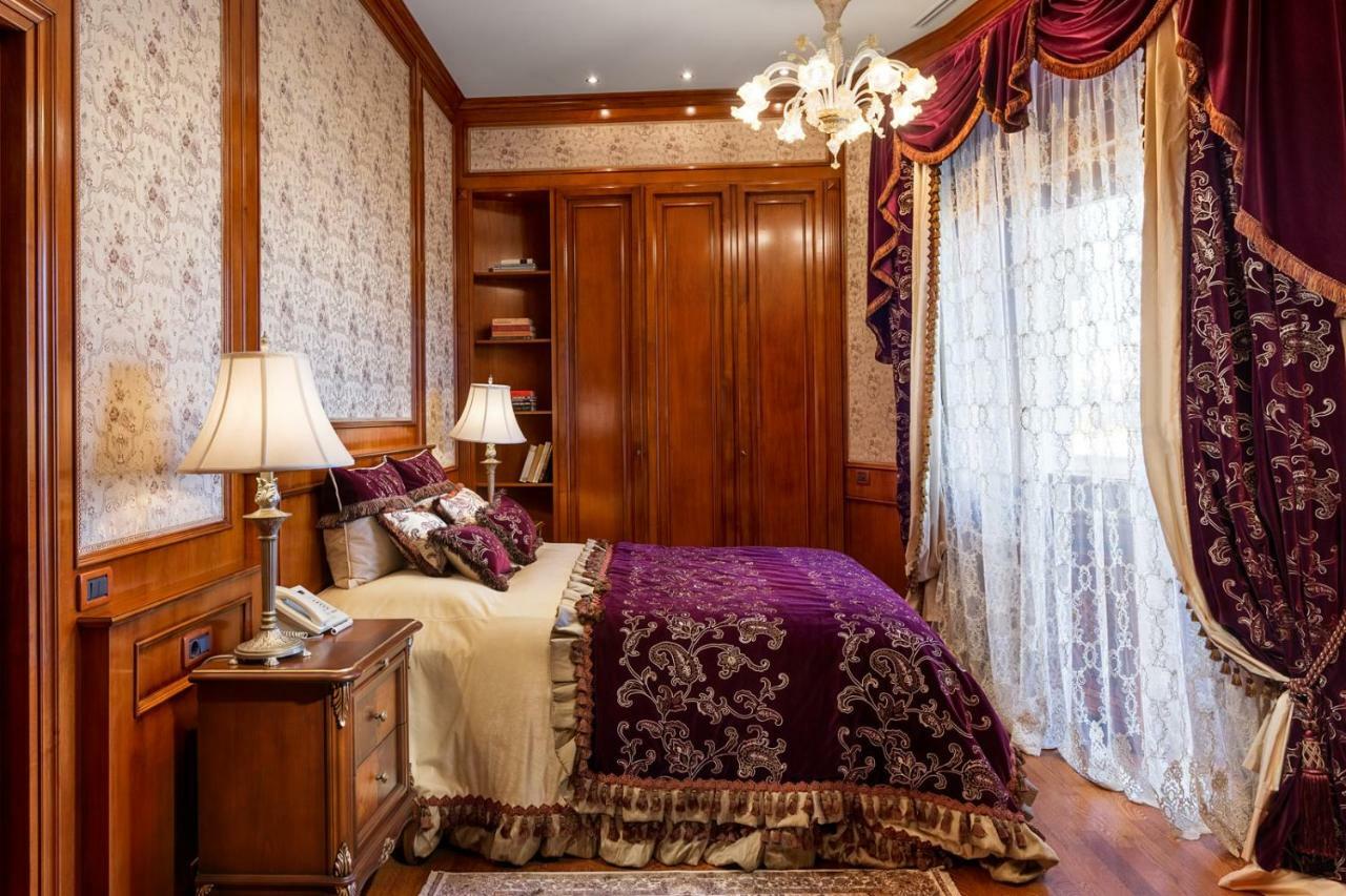 Royal Suite