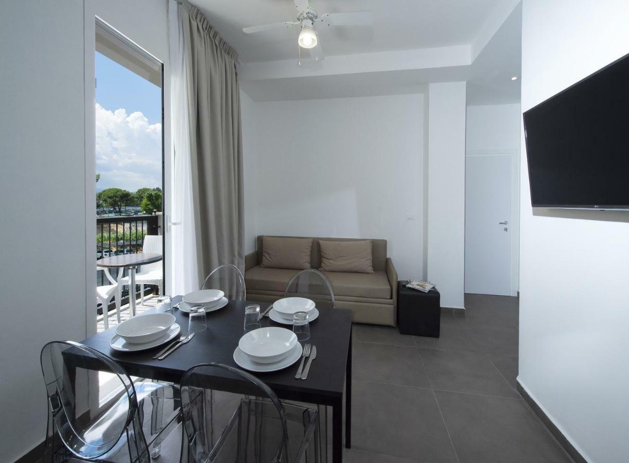 Apartment mit Balkon
