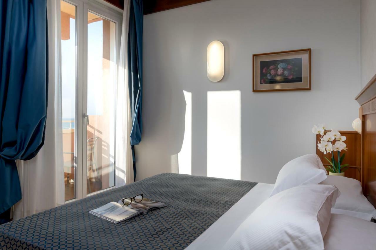 Quadruple Room with Terrace