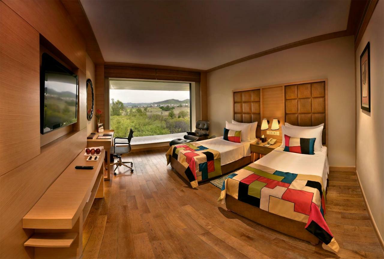 Premier Twin Room,813258690:JPEG